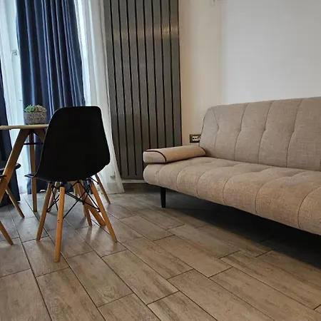 Bell Marina Premier & Heated Pool