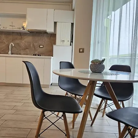 Apartment Bell Marina Premier & Heated Pool