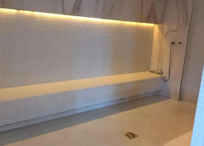 Bell Marina Premier & Heated Pool Apartament