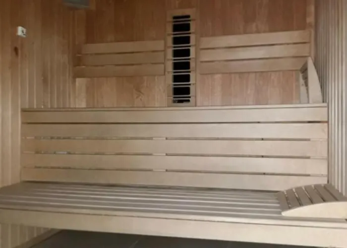 Bell Marina Premier & Heated Pool Apartament *