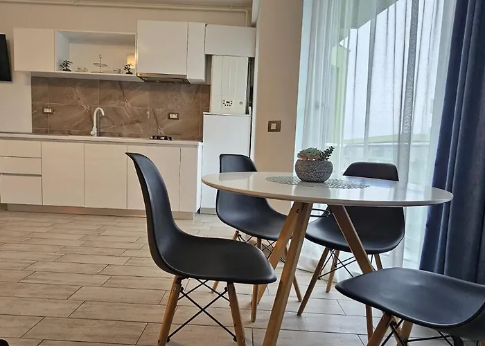 Apartament Bell Marina Premier & Heated Pool