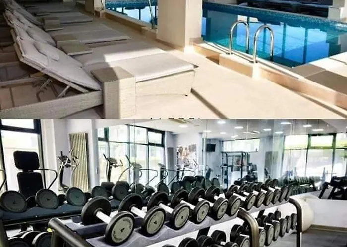 Bell Marina Premier & Heated Pool *